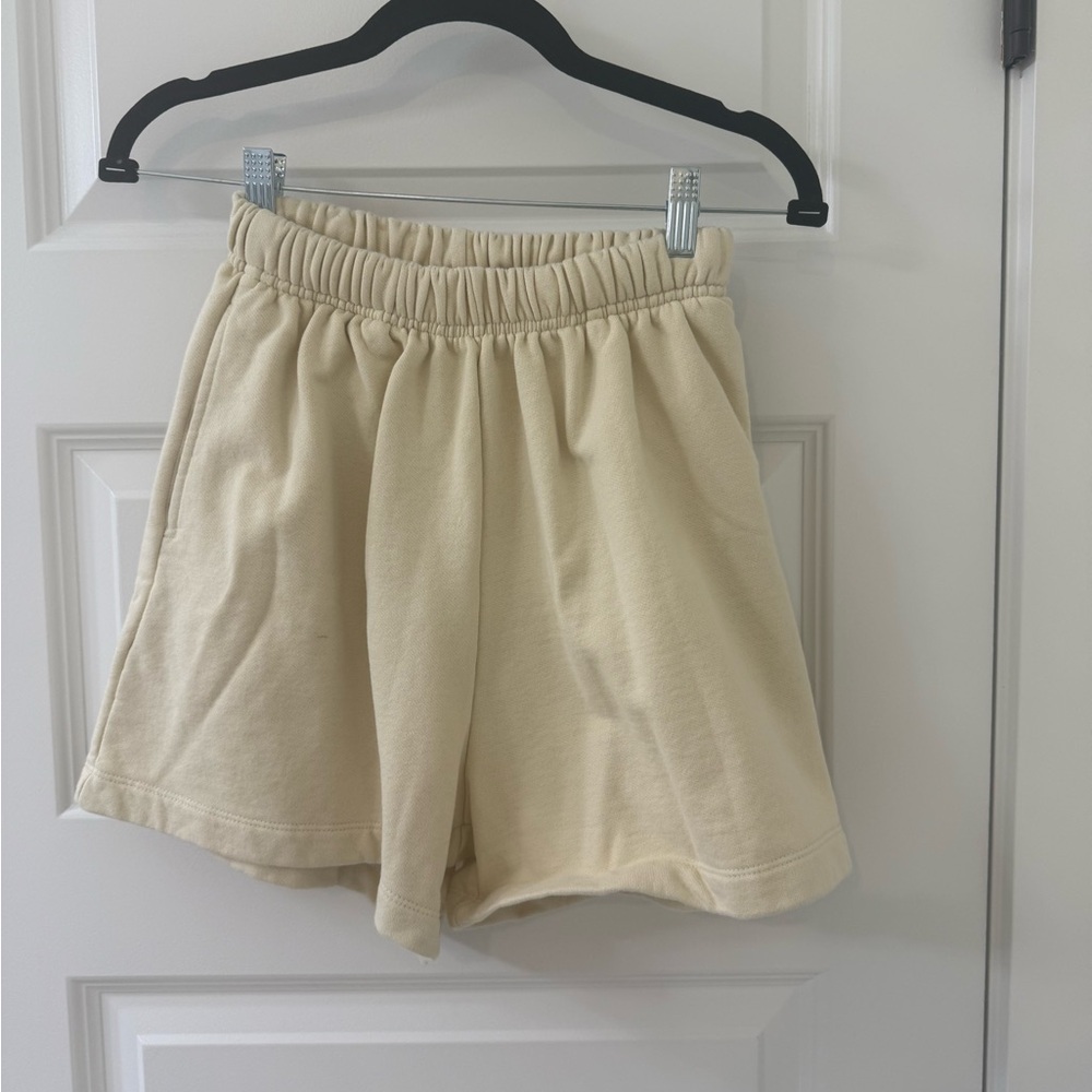 Daily Drills Sweat Shorts in Sand